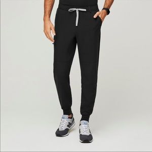 Figs Men’s Black Tansen Classic Cargo Jogger